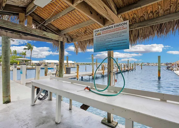Aruba - Downtown Waterfront 2X2 Dock & Pool Pet-Friendly